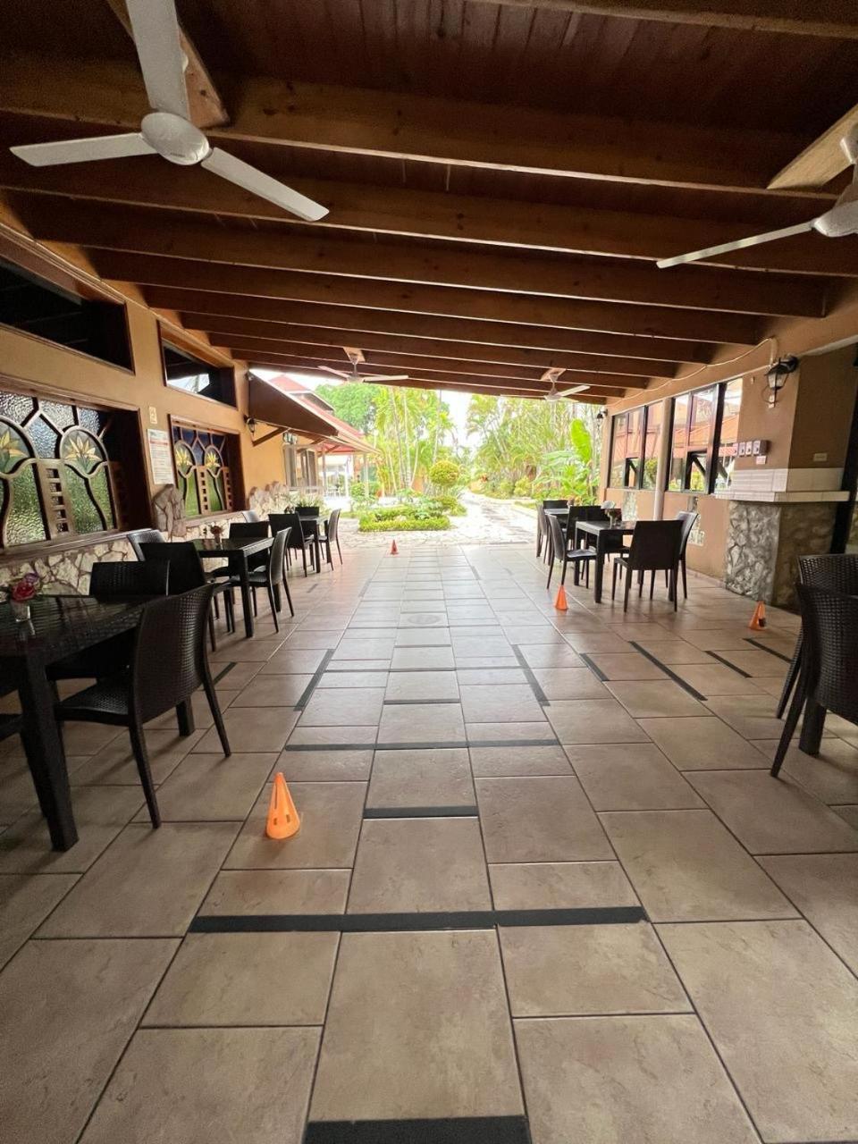 Hotel Tropicana Santo Domingo La Viva Exterior foto