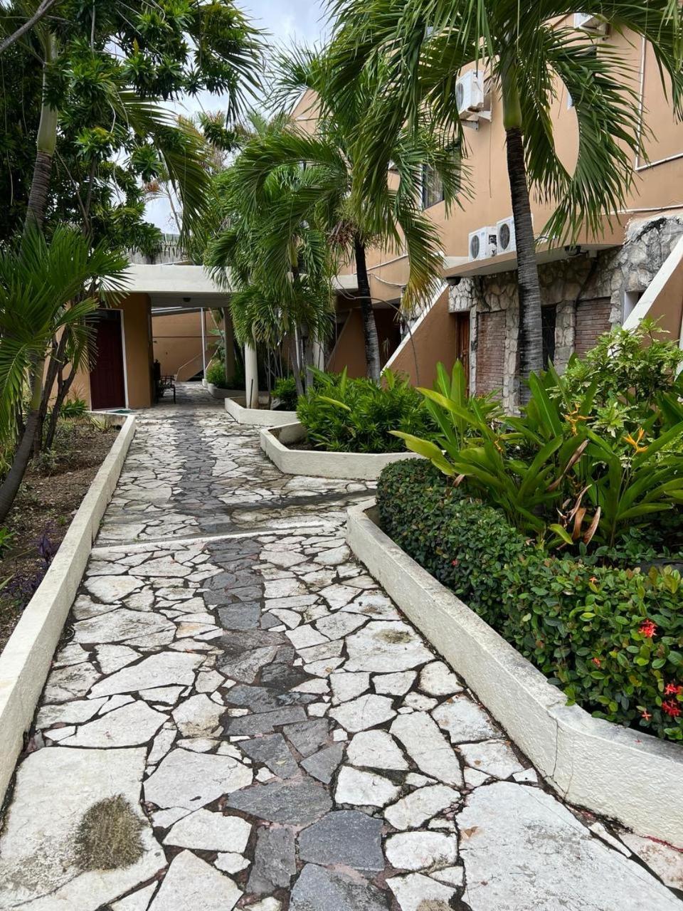 Hotel Tropicana Santo Domingo La Viva Exterior foto